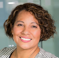 Retrato de Claire Ashford, especialista en cumplimiento regulatorio del sector financiero